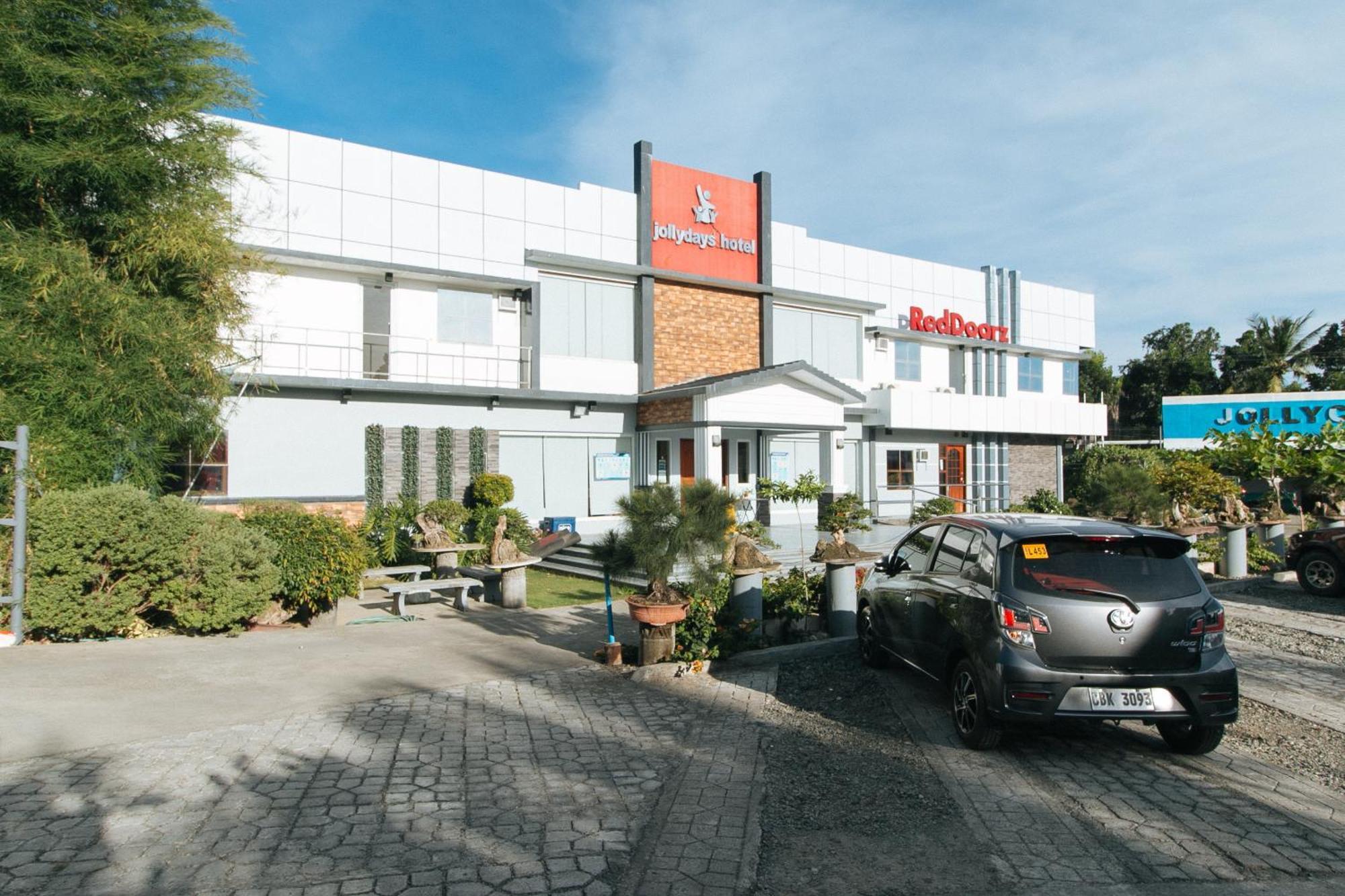 Reddoorz Plus @ Jollydays Hotel Nueva Ecija San Jose  Buitenkant foto