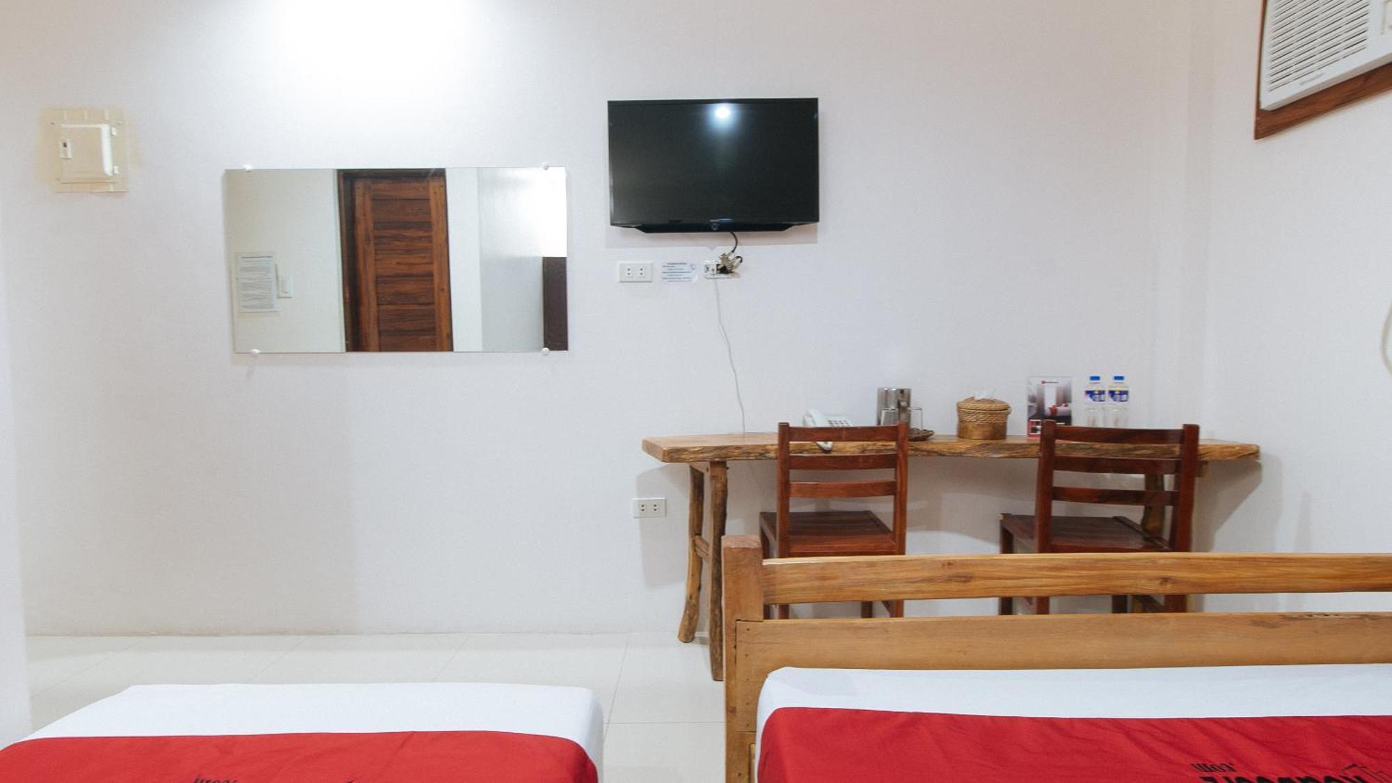 Reddoorz Plus @ Jollydays Hotel Nueva Ecija San Jose  Buitenkant foto