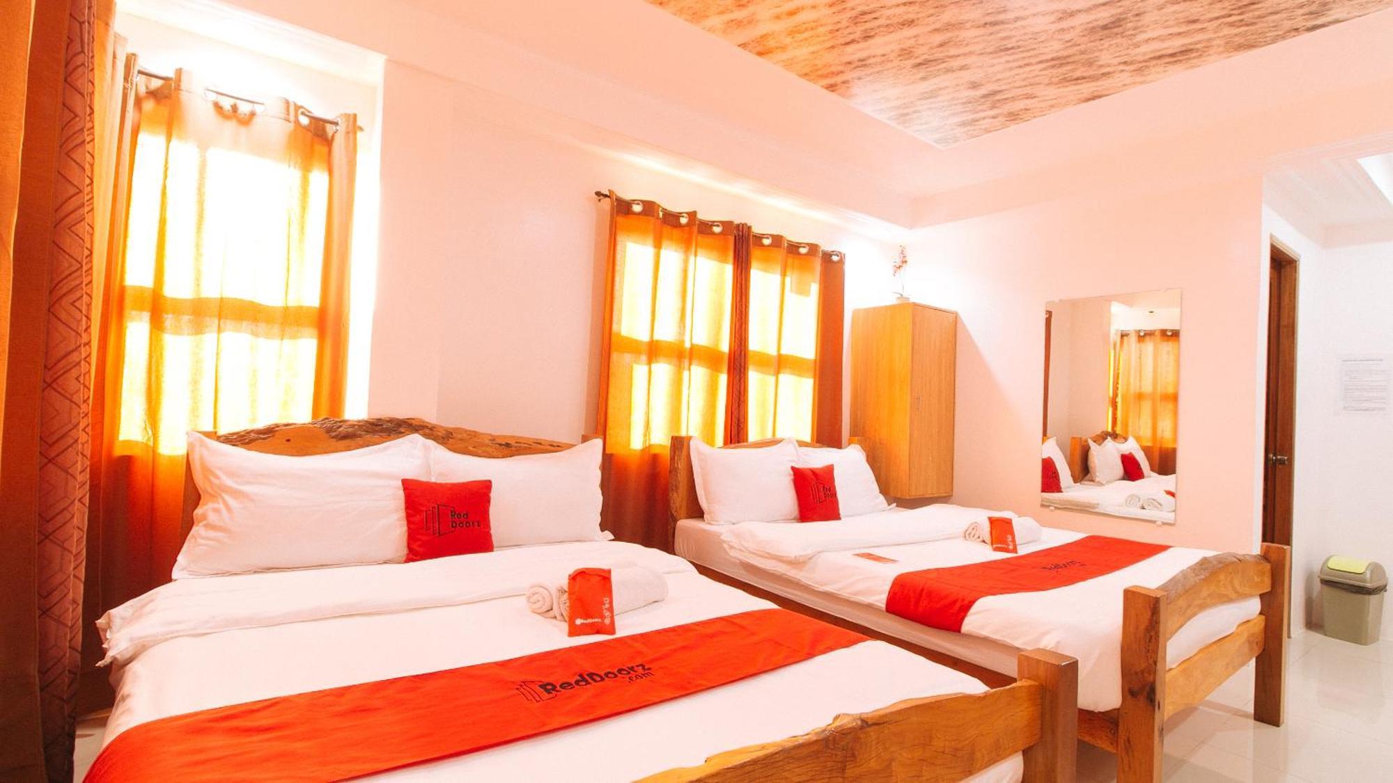 Reddoorz Plus @ Jollydays Hotel Nueva Ecija San Jose  Buitenkant foto