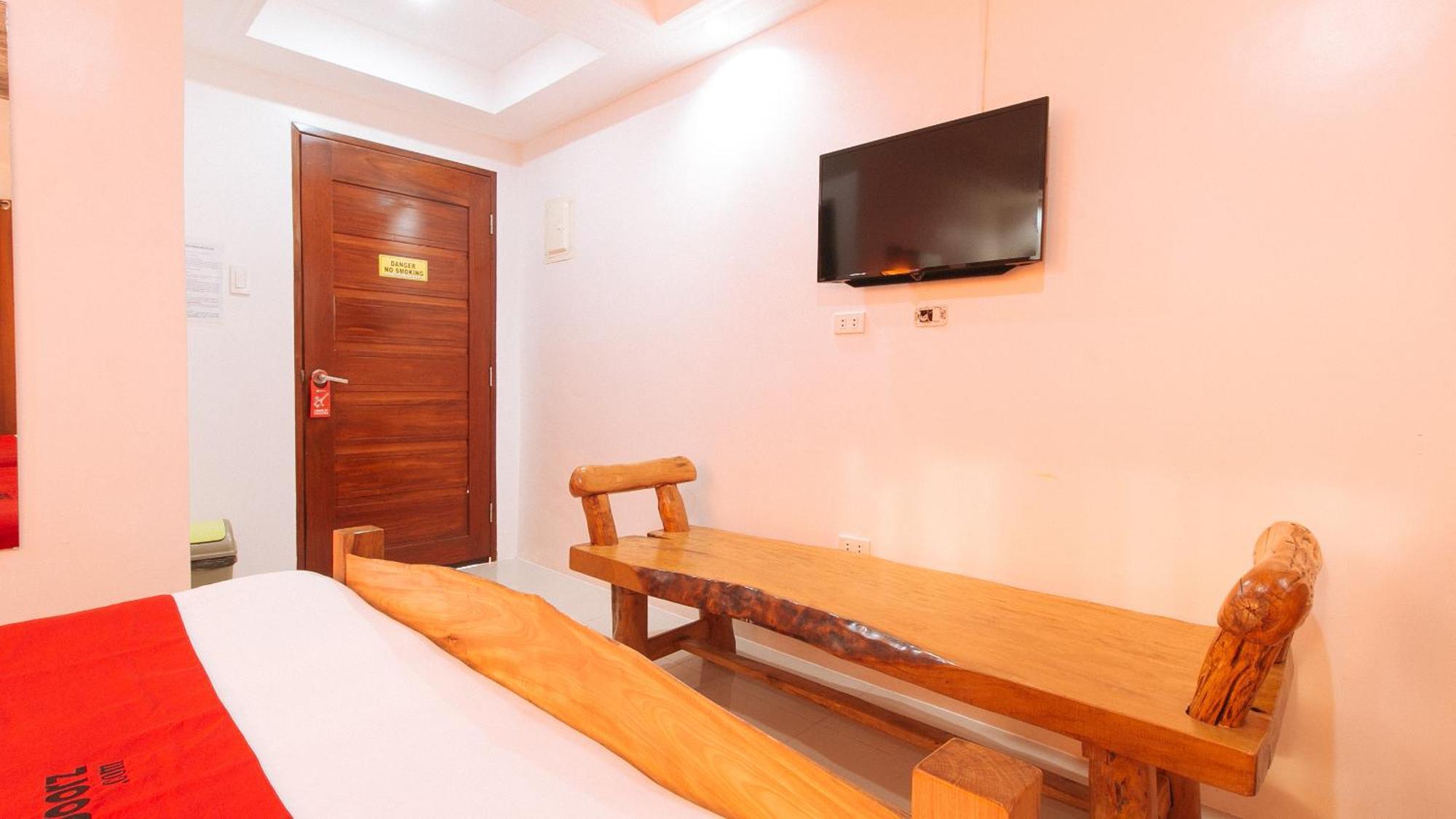 Reddoorz Plus @ Jollydays Hotel Nueva Ecija San Jose  Buitenkant foto