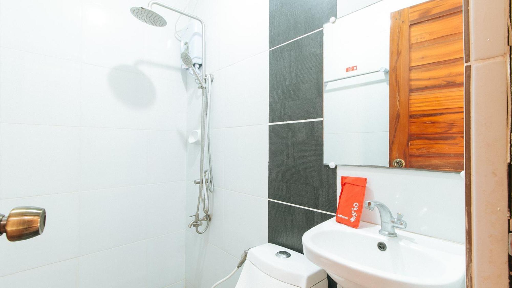 Reddoorz Plus @ Jollydays Hotel Nueva Ecija San Jose  Buitenkant foto